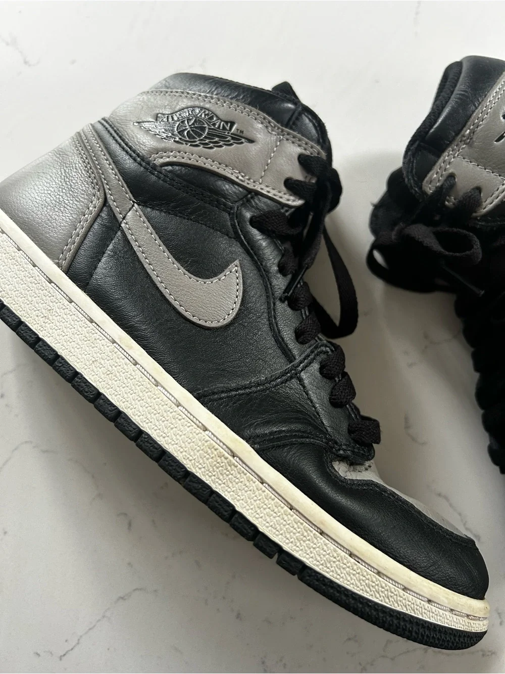 2018 Air Jordan 1 retro high og shadow grey/black men’s size 7